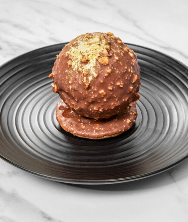 FERRERO ROCHER DAIRY, GLUTEN NUTS